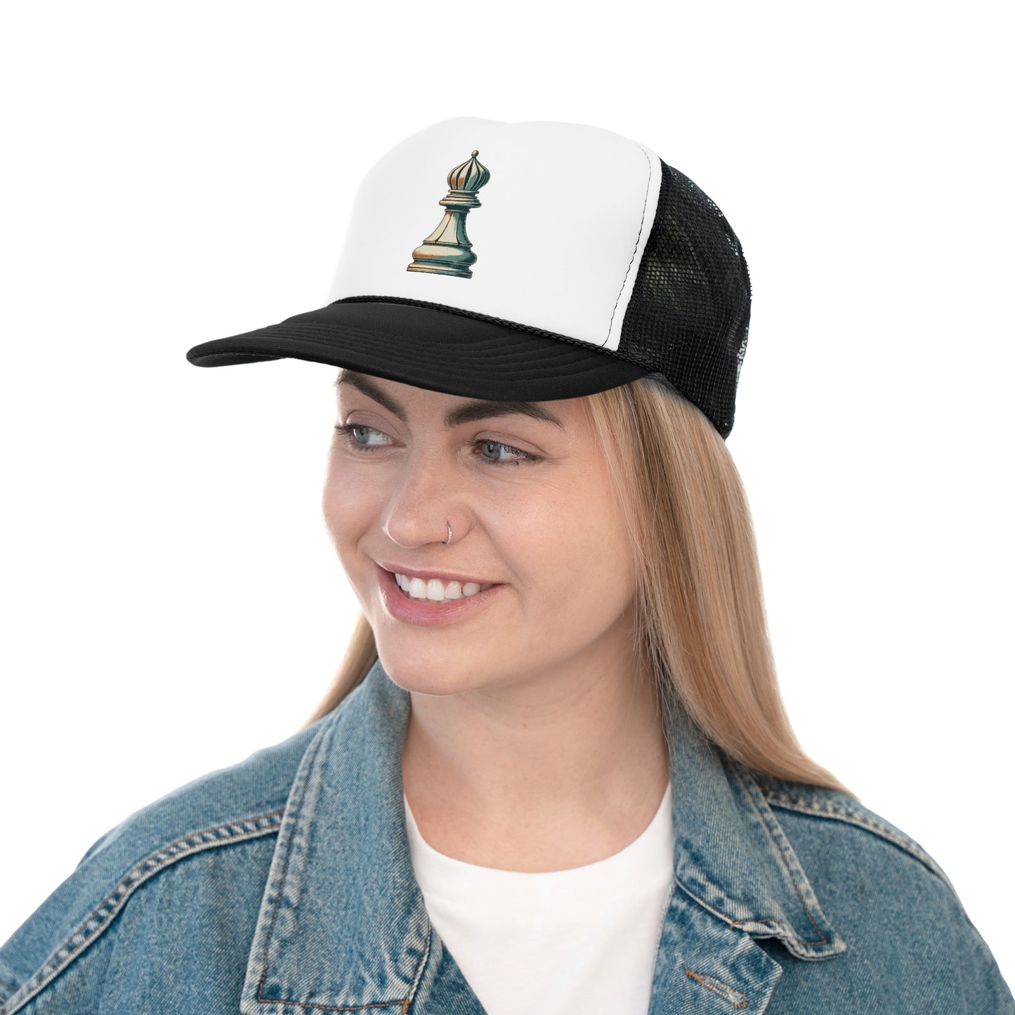 “Gorra Trucker Unisex Alfil de Ajedrez – Estilo Retro y Atemporal”   Hats