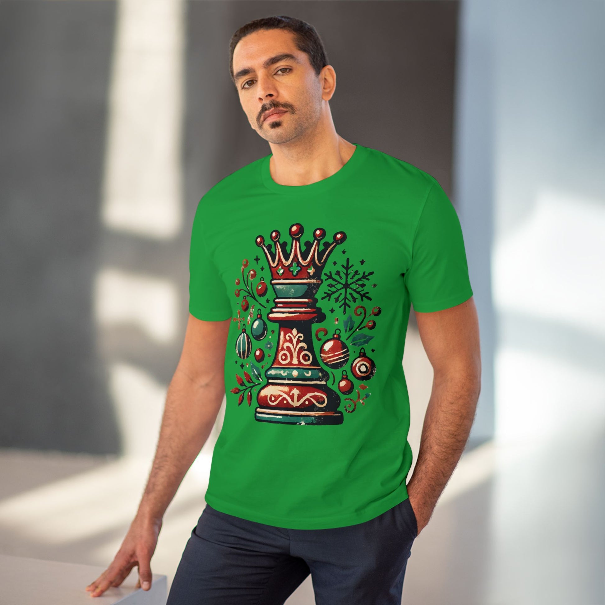 Camiseta Unisex Creador Orgánico con Diseño Reina Vintage Navideño   T-Shirt