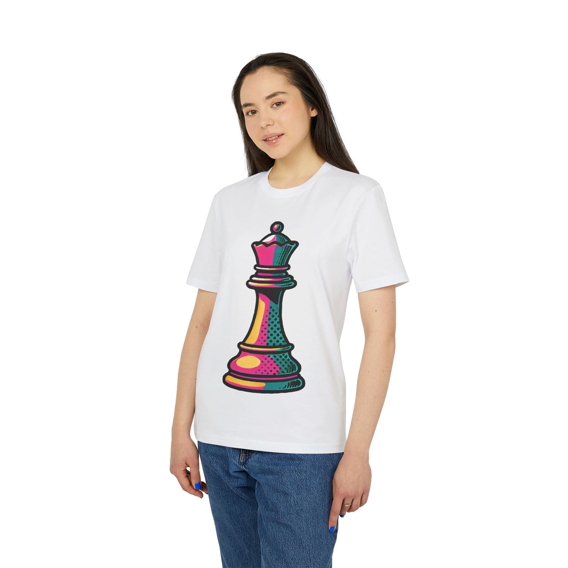 “Camiseta Unisex Algodón Orgánico Reina de Ajedrez – Diseño Pop Art”   T-Shirt