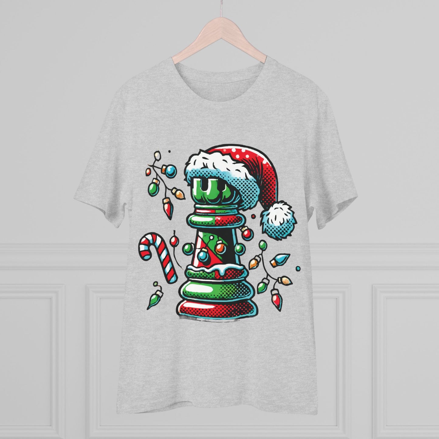 Organic Creator T-Shirt: Diseño de Torre de Ajedrez Pop Art Navideño   T-Shirt