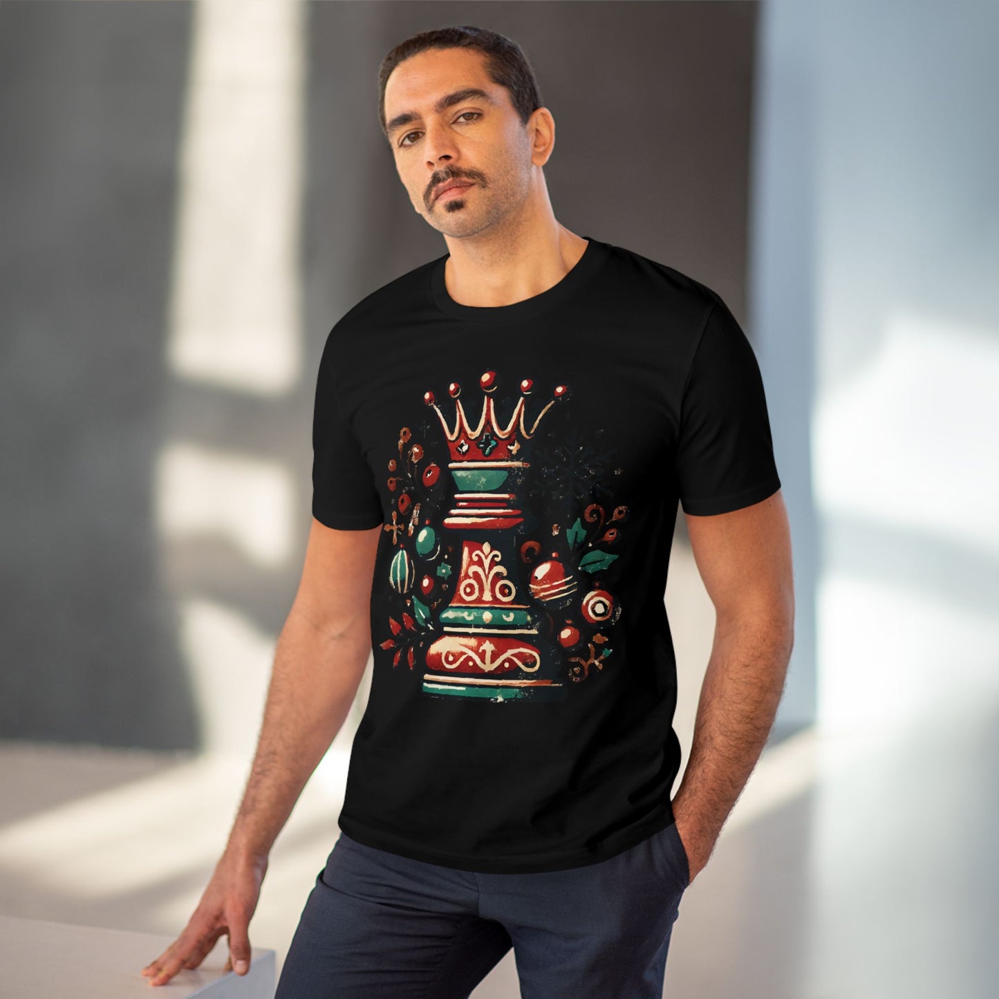 Camiseta Unisex Creador Orgánico con Diseño Reina Vintage Navideño   T-Shirt