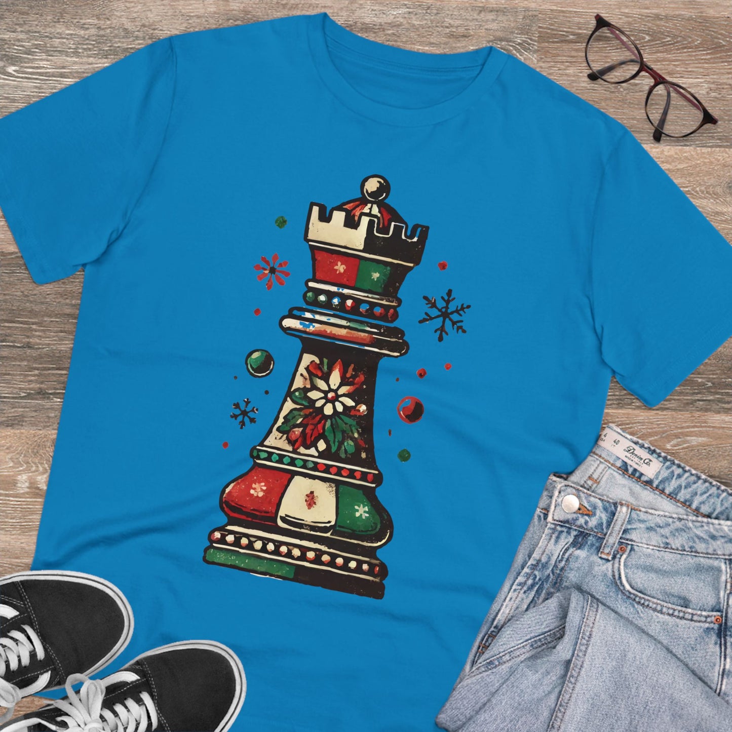 Camiseta Unisex Orgánica Torre de Ajedrez Vintage Navideña - Edición Festiva   T-Shirt  27.00 Azur-2XL