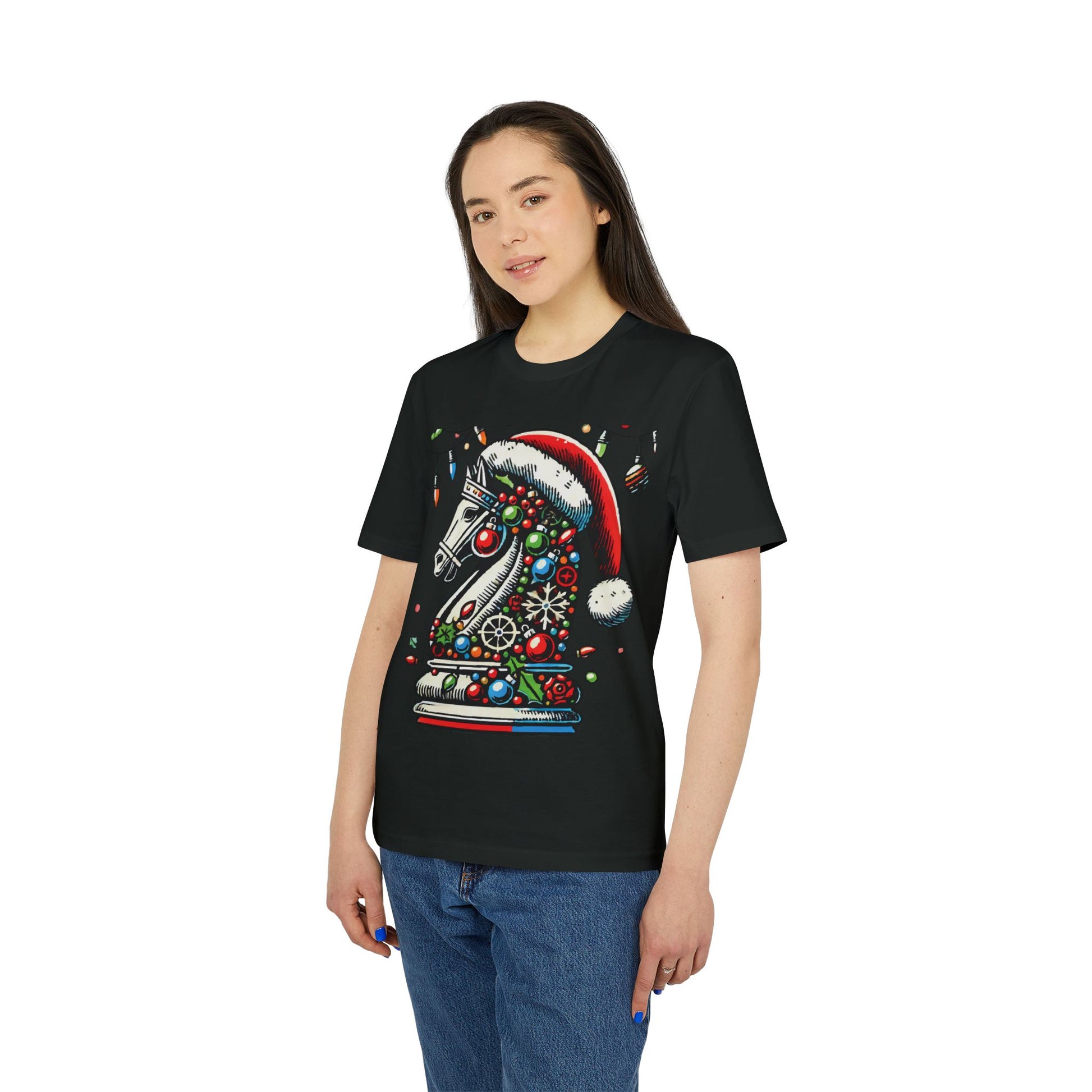 Unisex Creator 2.0 T-shirt – Caballo de Ajedrez Navideño en Pop Art   T-Shirt