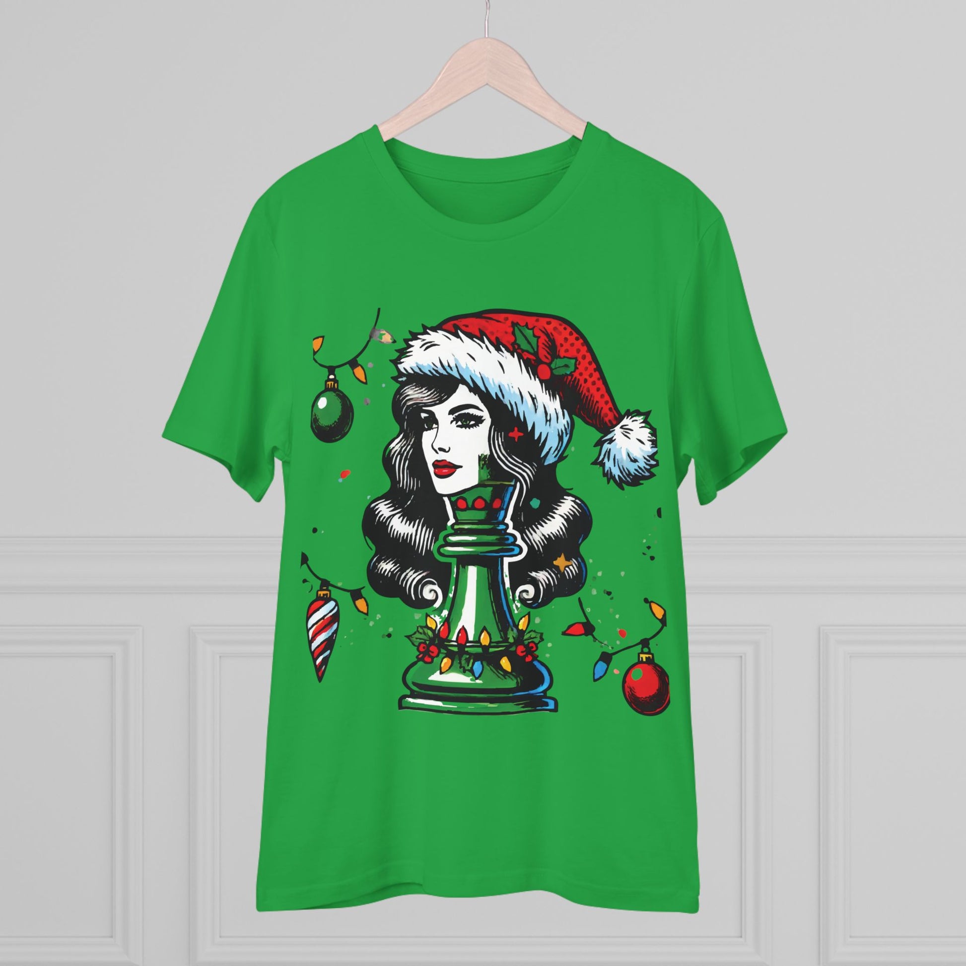 Camiseta Unisex Orgánica Navidad - Reina Pop Art, Estilo y Sostenibilidad   T-Shirt