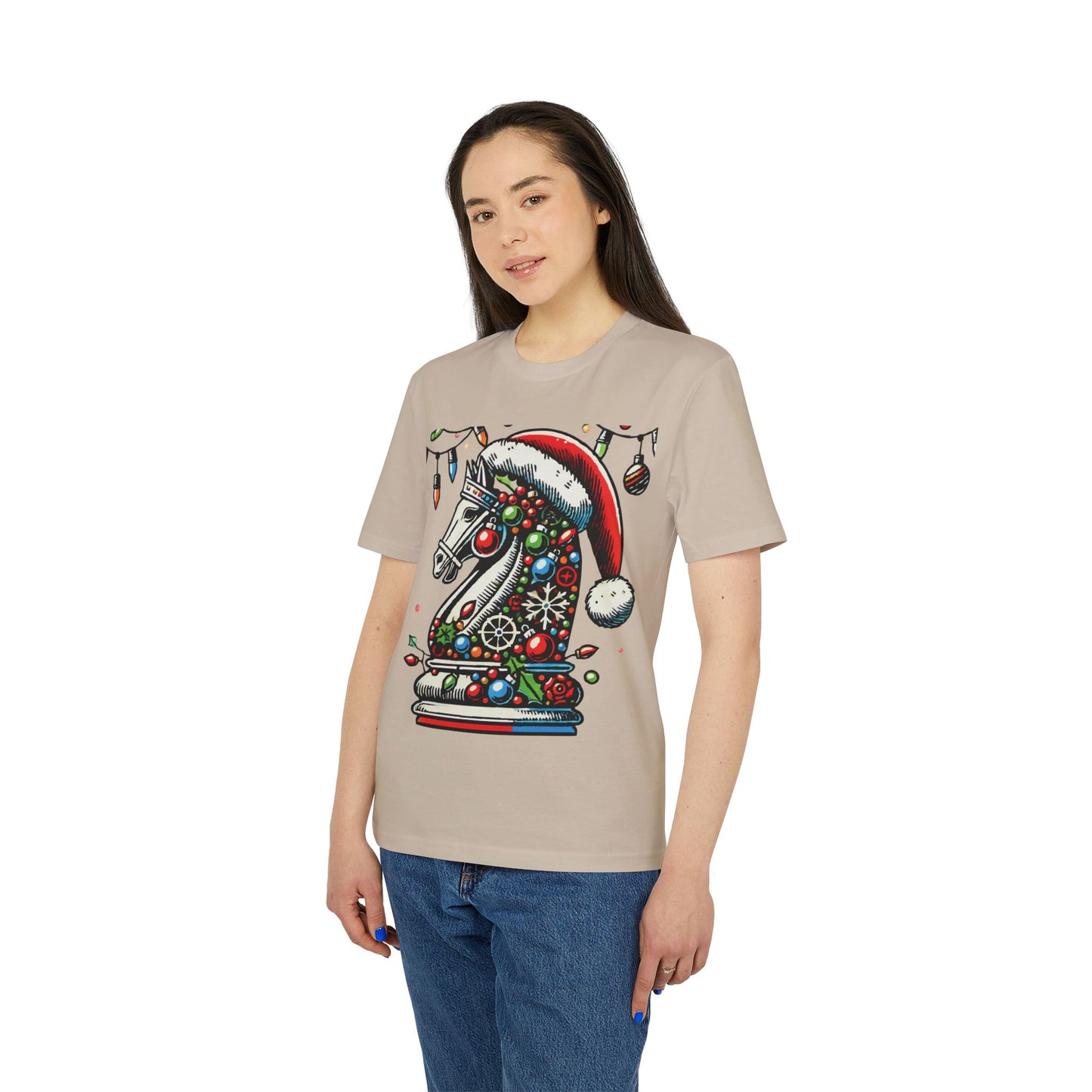 Unisex Creator 2.0 T-shirt – Caballo de Ajedrez Navideño en Pop Art   T-Shirt