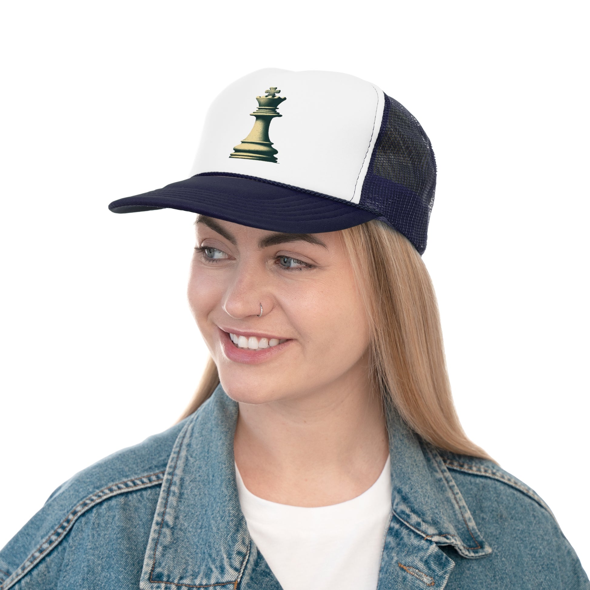 “Gorra Trucker Unisex Rey de Ajedrez – Estilo Vintage Clásico”   Hats