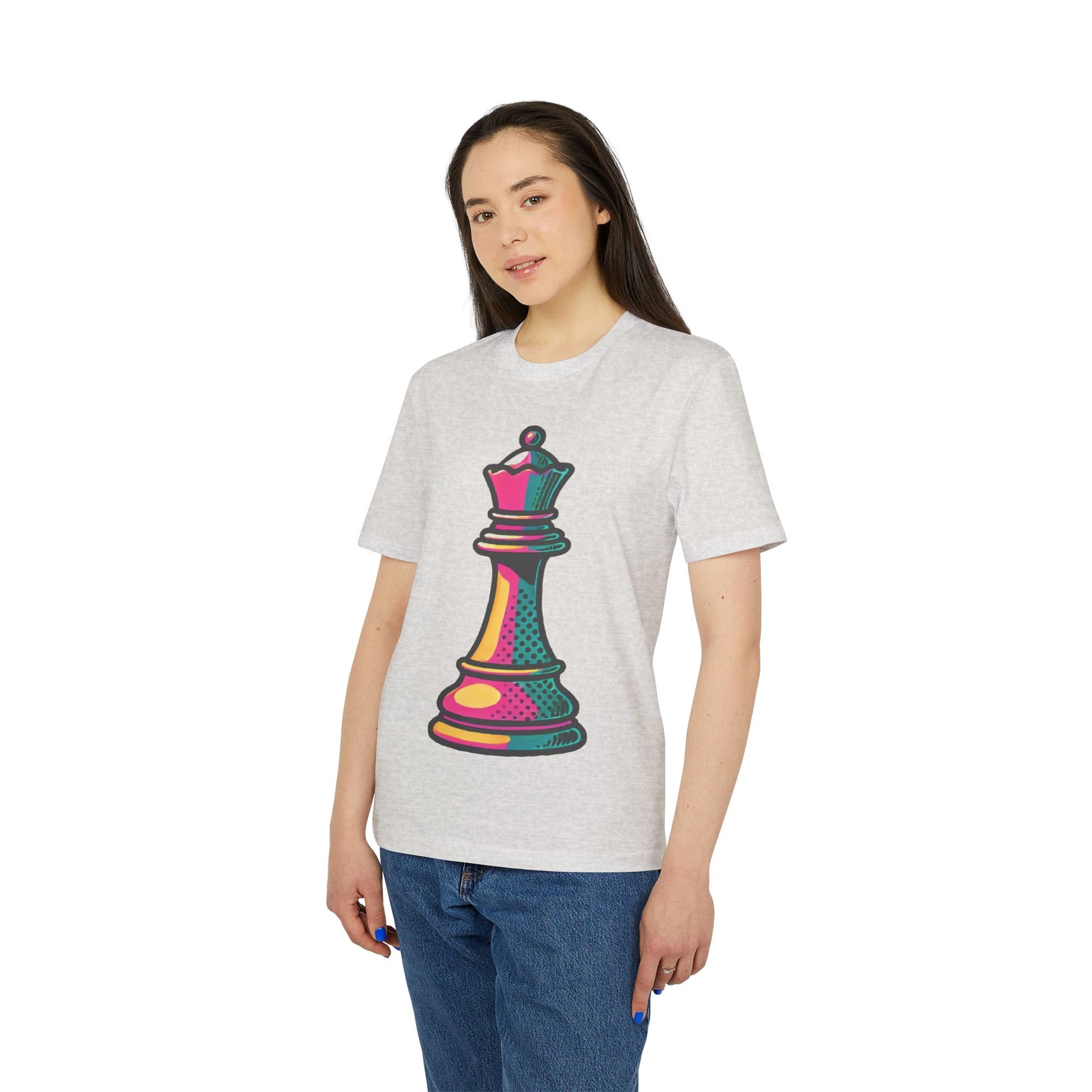 “Camiseta Unisex Algodón Orgánico Reina de Ajedrez – Diseño Pop Art”   T-Shirt